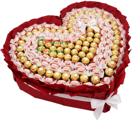 Композиция «Большое сладкое сердце» из Raffaello и Ferrero